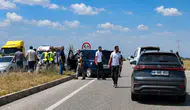 Malatya-Sivas Karayolu’nda Kaza: İki Araç Çarpıştı, 3 Kişi Hastaneye Kaldırıldı