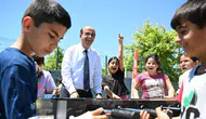 Yeşilyurt’ta Çocuklar İçin Unutulmaz Gün! Okul Bahçesi Şenlik Alanına Dönüştü