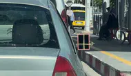 Malatya Trafiğinde Gülümseten Görüntü! Kırılan Aynaya Bulduğu Çözüm Şaşkınlık Yarattı