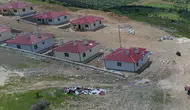 Deprem Konutlarında Bekleyiş Uzadı: Ballıkaya Mahallesi’nde Vatandaşlar Teslim Tarihi Bekliyor