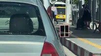 Malatya Trafiğinde Gülümseten Görüntü! Kırılan Aynaya Bulduğu Çözüm Şaşkınlık Yarattı