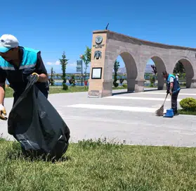 Kırkgöz Sahil Parkı Yaz Sezonuna Hazırlanıyor! Battalgazi Belediyesi’nden Kapsamlı Temizlik Hamlesi