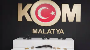 Malatya'da Ruhsatsız Silah Operasyonu! Çok Sayıda Tabanca ve Mermi Ele Geçirildi