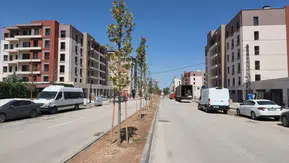 Fuzuli Caddesi’nde Dengeler Değişiyor: Yeni Çarşı Yükseliyor, Eski Binalar Dikkat Çekiyor