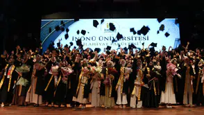 İnönü Üniversitesi İlahiyat Fakültesi’nde Mezuniyet Coşkusu: Genç İlahiyatçılar Diplomalarını Aldı
