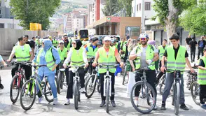 Malatya’da Yüzlerce Kişi Aynı Mesaj İçin Pedal Çevirdi: Sağlıklı Yaşam ve Farkındalık Bir Aradaydı