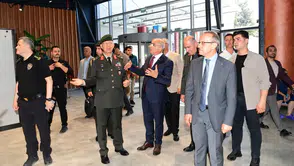 Malatya'nın Yeni Gözdesi Şehir Kütüphanesi Protokolden Tam Not Aldı