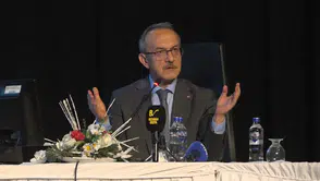 Vali Yavuz'dan Ağır Hasarlı Binalar İçin Net Mesaj: "Can Güvenliğinden Taviz Vermeyeceğiz"