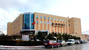 Darende Devlet Hastanesi'ne Anlamlı Destek! 5 Klima ve Buzdolabı Bağışı
