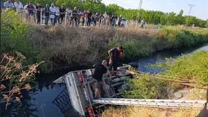 Malatya'da Feci Kaza! Sulama Kanalına Devrilen Kamyonun Sürücüsü Yaşamını Yitirdi