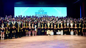 İnönü Üniversitesi’nde Mezuniyet Coşkusu: 234 Genç Hekim Sağlık Ordusuna Katıldı