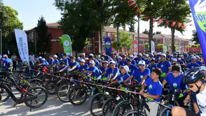 Malatya'da Uluslararası Bisiklet Heyecanı Başladı: 650 Sporcu Beydağı'nda Pedal Çevirecek
