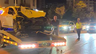 Malatya'da İki Araç Kavşakta Çarpıştı! 3 Kişi Hastanelik Oldu
