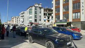 Malatya'da Zincirleme Trafik Kazası! Minibüs, Otomobil ve Kamyonet Çarpıştı: 7 Yaralı