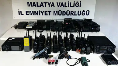 Malatya’da ‘Sahte Polis’ Operasyonu: Emniyet Frekanslarını Dinleyen 6 Kişi Yakalandı