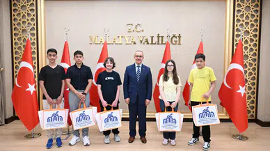 LGS'de 500 Tam Puan Alan Malatyalı Öğrenciler Vali Yavuz'la Buluştu