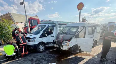Malatya'da İki Araç Çarpıştı! Yakınca'daki Kazada 6 Kişi Hastanelik Oldu