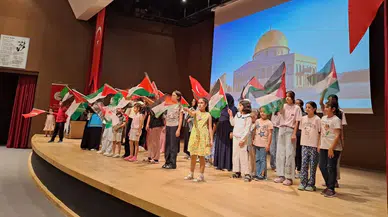Arapgir'de "Mescid-i Aksâ ve Umut" Oyunu Duygu Dolu Anlar Yaşattı