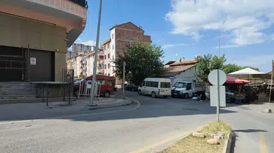 İpek Caddesi'nde Hayat Yeniden Kuruluyor Ama Esnafın Derdi Bitmedi