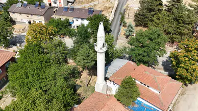 Hekimhan’da Depremde Hasar Gören Cami Alemi İçin Mahalleli Endişeli