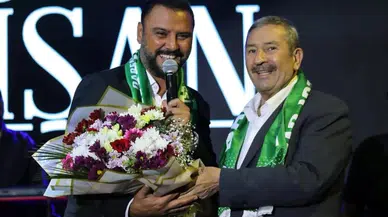 Darende’de yağmura rağmen coşku dinmedi: Alişan konserine binlerce kişi akın etti