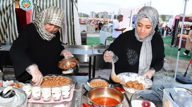 Malatya Mutfağının Ustaları Yarıştı: Analı Kızlı İçin Maharetlerini Sergilediler