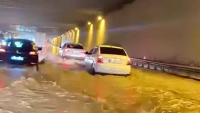 Malatya’da Sağanak Alarmı! Alt Geçitler Sular Altında Kaldı, Araçlar Yolda Mahsur Kaldı