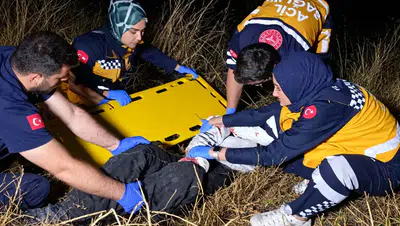 Malatya’da Korkutan Kaza! Otomobil Şarampole Yuvarlandı, 2 Kişi Ağır Yaralandı
