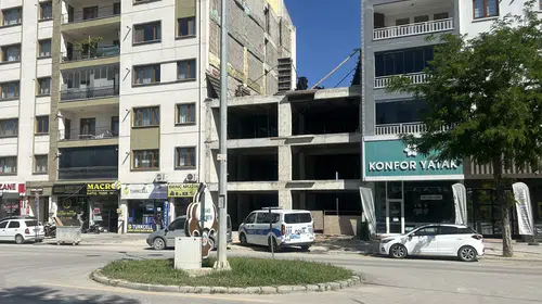 Malatya’da Yerinde Dönüşüm Şantiyesinde Kaza: Yüksekten Düşen İşçi Hastaneye Kaldırıldı