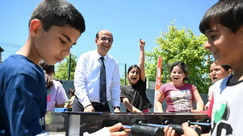 Yeşilyurt’ta Çocuklar İçin Unutulmaz Gün! Okul Bahçesi Şenlik Alanına Dönüştü