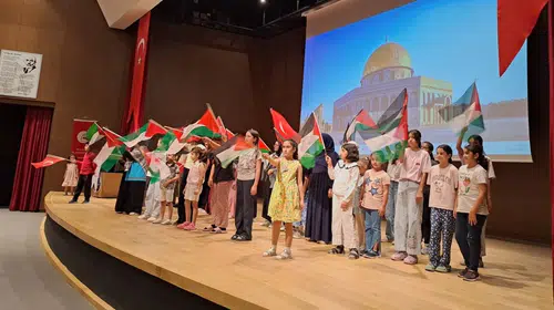Arapgir'de "Mescid-i Aksâ ve Umut" Oyunu Duygu Dolu Anlar Yaşattı