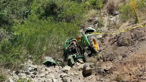 Hekimhan’da Feci Traktör Kazası! Şarampole Devrilen Traktörün Altında Kaldı
