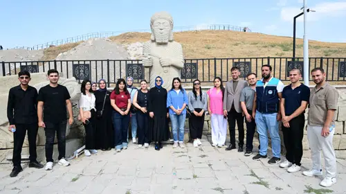 Malatya’da Üniversiteliler İçin Tarih Dolu Gezi: Battalgazi’nin Geçmişini Yerinde Keşfettiler