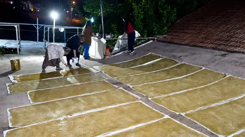 Malatya’da Yarım Asırlık Lezzet: Annesinden Öğrendiği Pestil Geleneğini Hâlâ Sürdürüyor