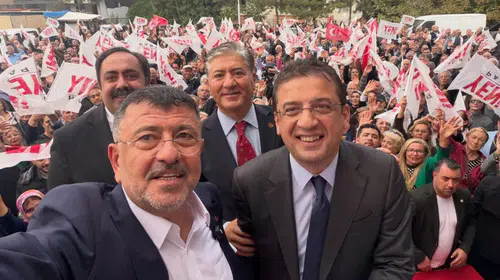 Yeni Parti Malatya İl Binasını Açtı: Ekonomi, Kayısı ve Demokrasi Mesajları Öne Çıktı