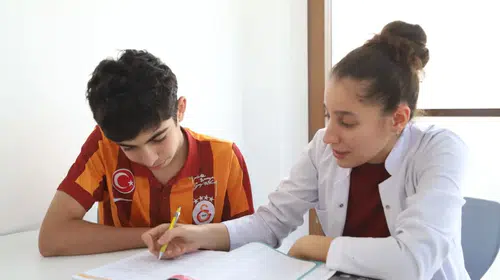 Battalgazi’de 450 Öğrenciye Ücretsiz Kurs Fırsatı: LGS ve YKS Hazırlığına Belediyeden Destek