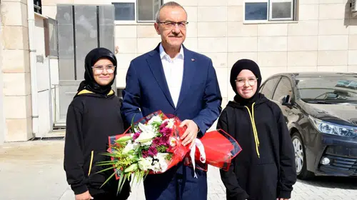 Vali Yavuz’dan Türkiye’nin Geleceğine Dair Mesaj: “Her Alanda Güçlü Olmalıyız”