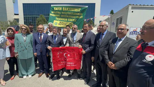 Malatya'da Yetiştiricilere Çoban Evi Desteği: Bakan Yumaklı Anahtarları Teslim Etti
