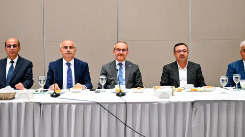 Vali Yavuz’dan Malatya Ekonomisi İçin Yeni Vizyon: “Şehrin Gündemi Üretim, Turizm ve Yatırım Olmalı”