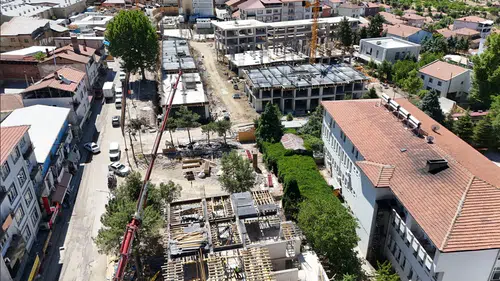 Hekimhan'da Tarihi Dönüşüm! 60 Yıllık Çarşı Yerini Modern Yaşam Merkezine Bırakıyor