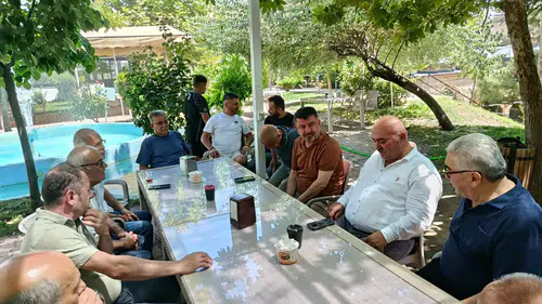 Veli Ağbaba Darende'den Çağrı Yaptı: "Yeni Parti'ye Katılın, Birlikte Mücadele Edelim"
