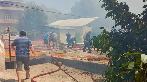 Darende'de Yangın Alarmı: Alevler Evlere Sıçradı, Vali Yavuz Bölgeye Gidiyor