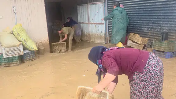 Hekimhan’da Sel Felaketi: Evler, Yollar ve Kayısı Bahçeleri Zarar Gördü