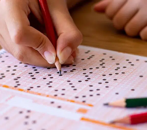 Yeşilyurt Belediyesi’nden YKS’de Derece Yapan Öğrencilere 20 Bin Liraya Kadar Ödül