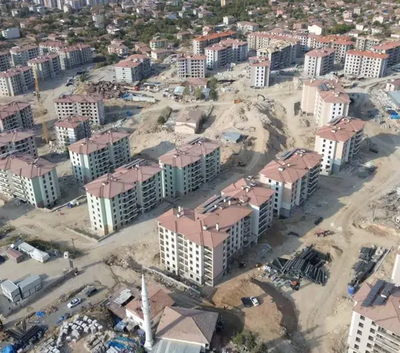 Taştepe’de Büyük Dönüşümde Yeni Aşama: Hak Sahipleri Evlerine Kavuşuyor