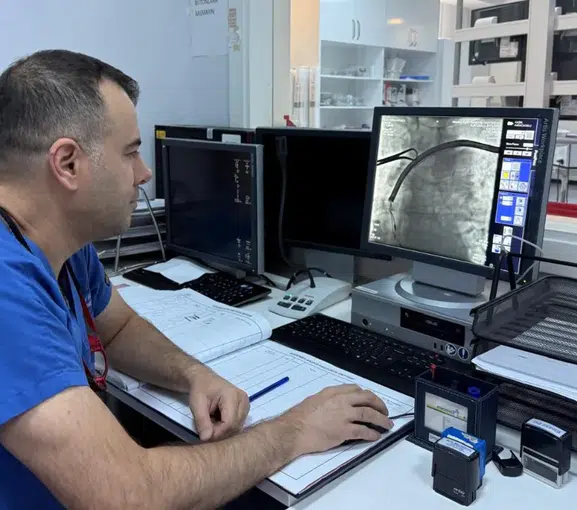 Malatya’da Kalp Pili Uyarısı: Yıllar İçinde Vücuda Tutunuyor, Çıkarılması Özel Deneyim Gerektiriyor