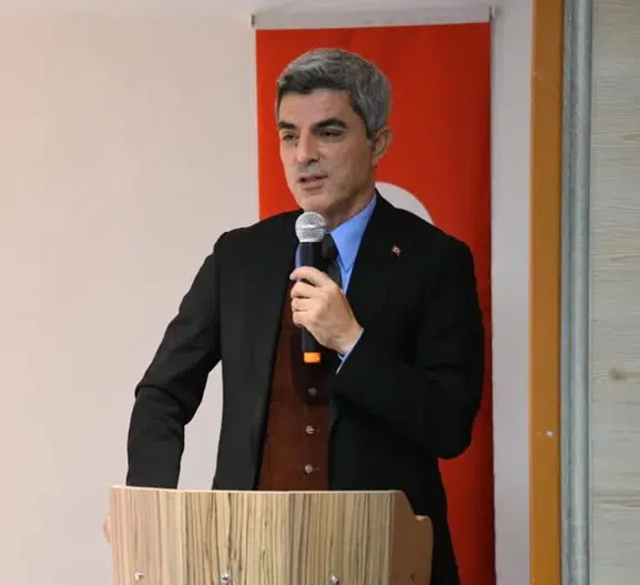 Malatya’da Dolandırıcılık Alarmı! İl Millî Eğitim Müdürü Behçet Bakır’ın Adını Kullanıyorlar