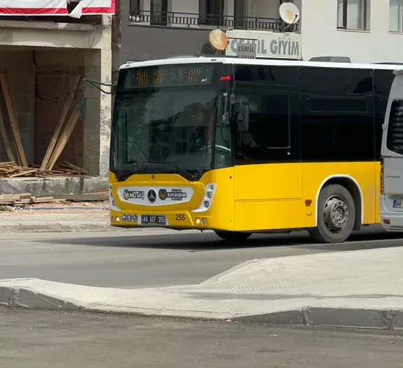 Zaviye’de konutlar tamamlandı, ulaşım sorunu büyüdü: Vatandaşlar seferlerin artırılmasını istiyor