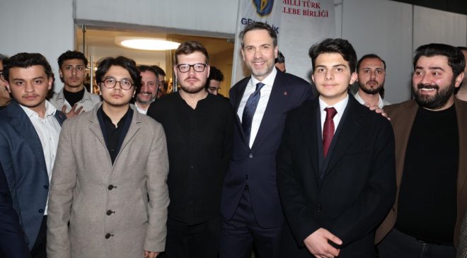 Enerji Bakanı Gençlerle Buluştu, Türkiye’nin Enerji Vizyonunu Anlattı!
