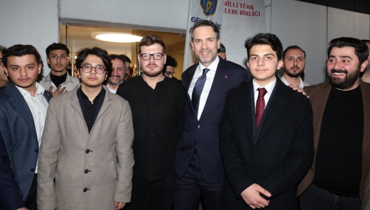 Enerji Bakanı Gençlerle Buluştu, Türkiye’nin Enerji Vizyonunu Anlattı!